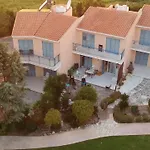 Apartment Paradise Gardens
